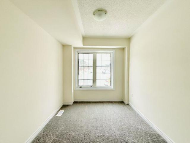 For Lease 925 Crowsnest Hollow, Pickering, Ontario