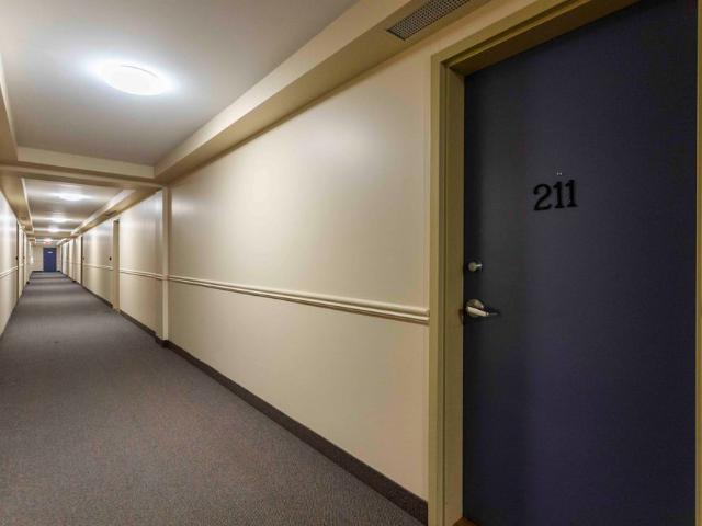 For Lease 94 Aspen Springs Drive Unit# 211, Clarington, Ontario