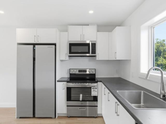 For Lease 9592 BEACHWOOD Road Unit# 2, Collingwood, Ontario
