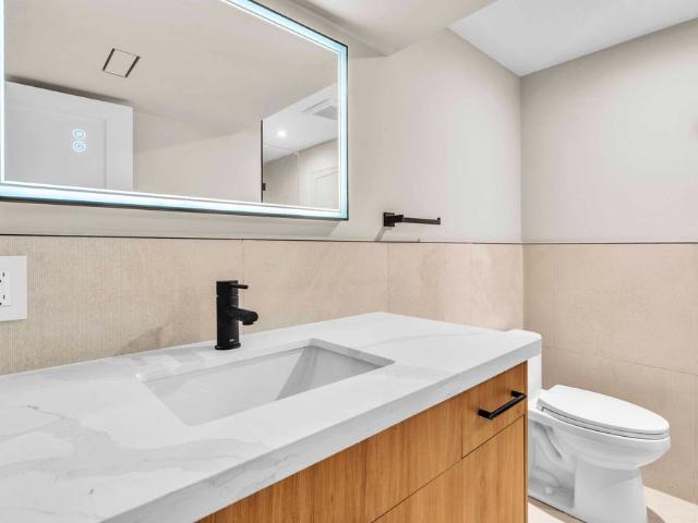 For Lease 986 Srigley Street Unit# Unit C, Newmarket, Ontario
