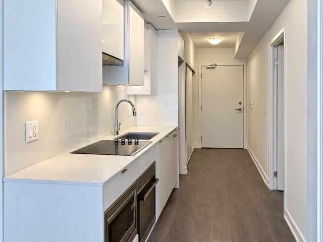 For Lease 99 Broadway Avenue Unit# 1405, Toronto, Ontario