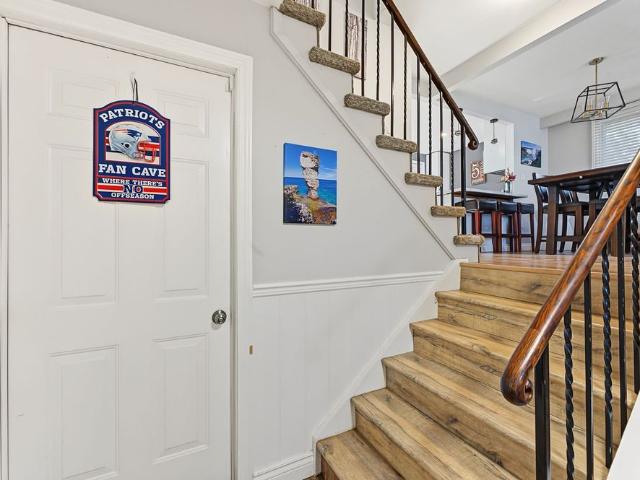 For Lease 9 Baker Crescent Unit# Upper, Barrie, Ontario