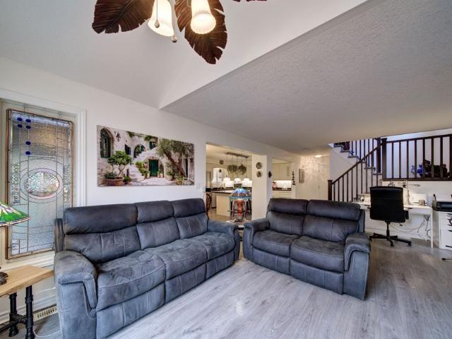 For Lease 9 Brooke Avenue, Collingwood, Ontario
