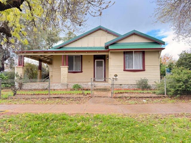 For Lease Comfortable 3 Bedroom Home in a Convenient Location