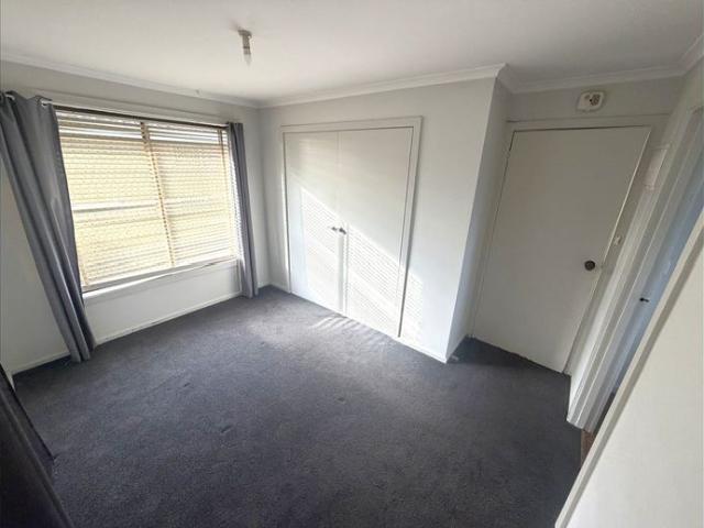 For Lease – Comfortable & Practical Unit Living
