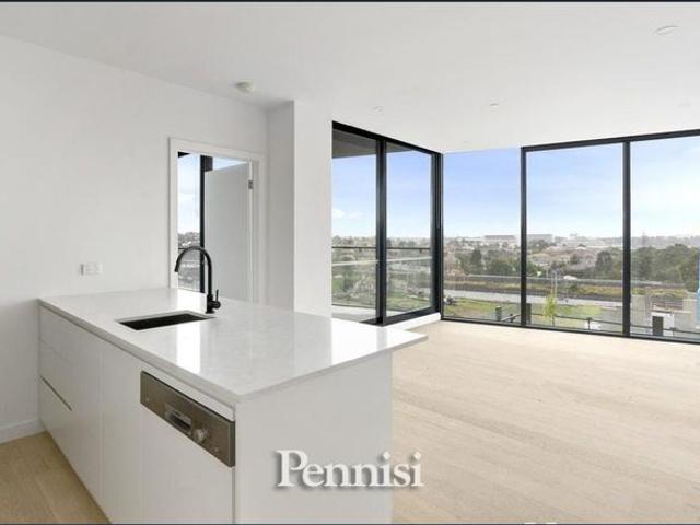 FOR LEASE BY PENNISI