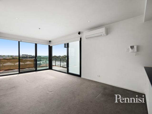 FOR LEASE BY PENNISI