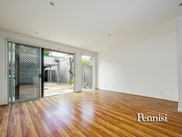 FOR LEASE BY PENNISI