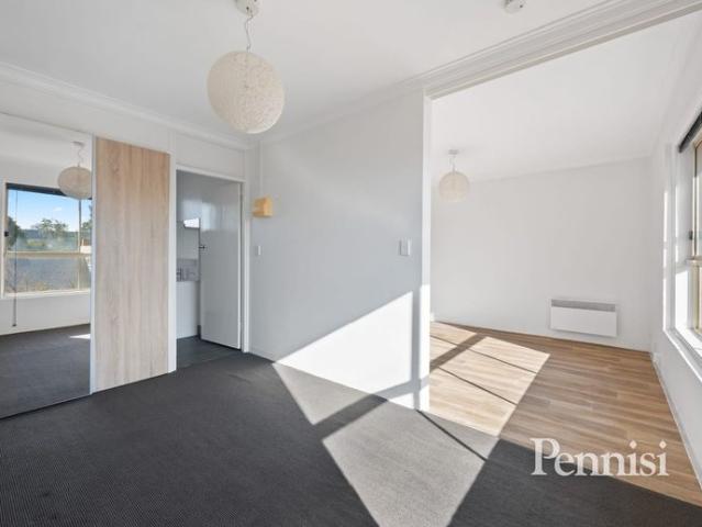 FOR LEASE BY PENNISI