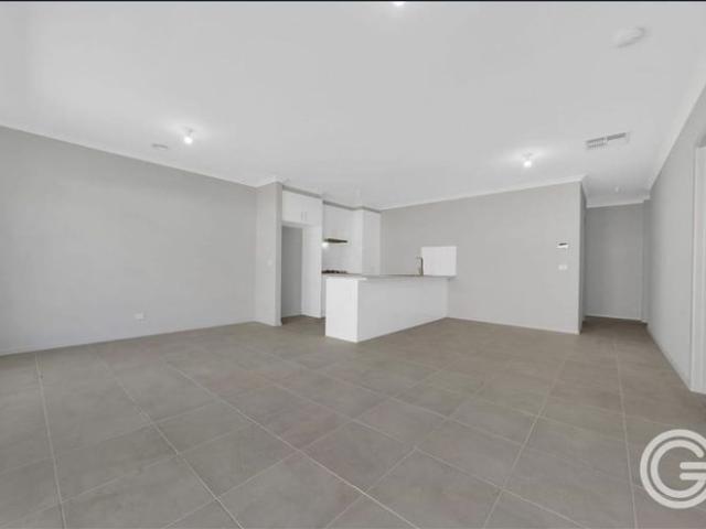 For Lease – Highly Sought After Brompton Estate