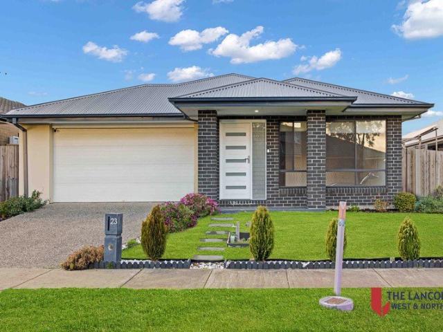 For lease in Kalkallo Walk to Kallo town Centre & Gilgai Plains Primary school