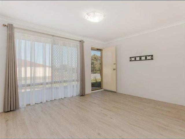 For Lease in Waikiki