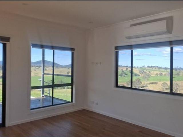 For Lease in Yowrie