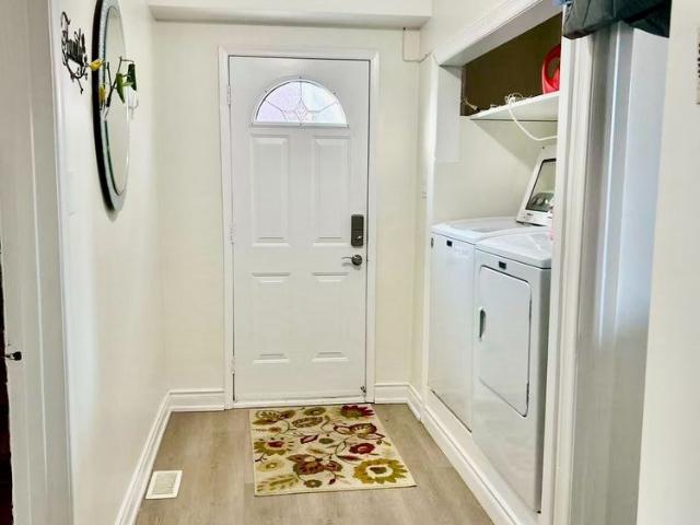 For Lease Lower 3271 Marlene Court, Mississauga, Ontario