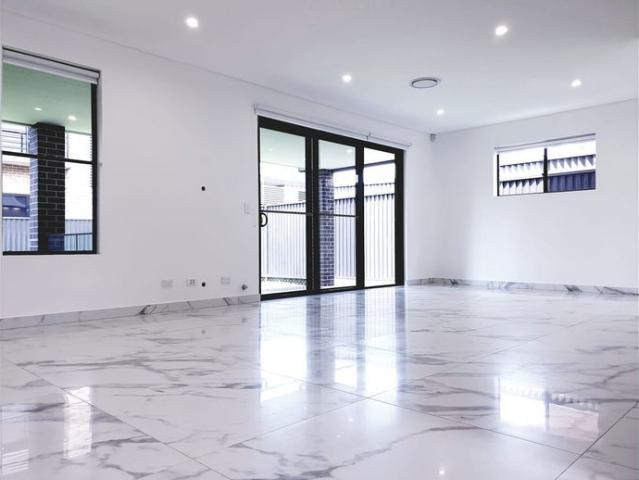 FOR LEASE. Luxury Family Home with No Expense Spared, Offering Spacious Comfort & Parramatta Locality. Long Term Tenancy is on Offer, Apply Today!