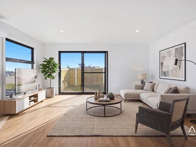 For Lease Modern, Stylish & Low Maintenance Living in George Town!