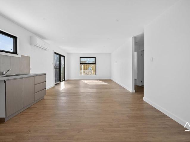 For Lease Modern, Stylish Low Maintenance Living in George Town!