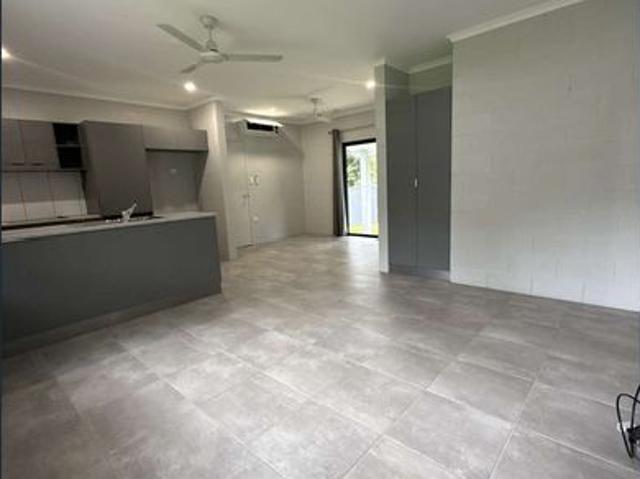 FOR LEASE – Modern 2 Bedroom Unit