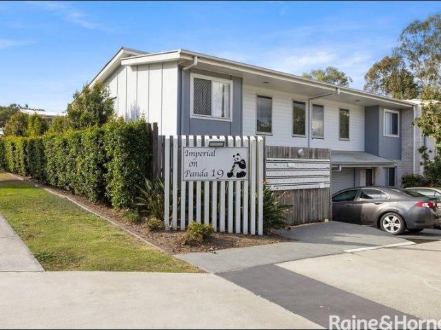 For Lease: Modern 3 Bedroom Townhouse in Doolandella