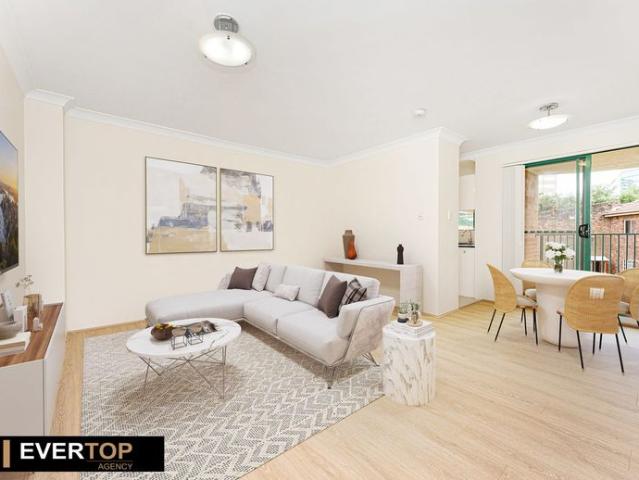 FOR LEASE – North Facing & Recently Renovated Unit Furniture NOT included