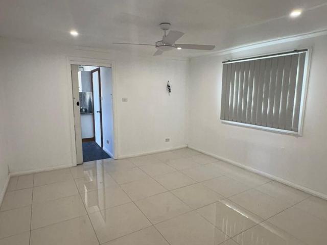 For Lease – Spacious 1 Bedroom Granny Flat in Miller