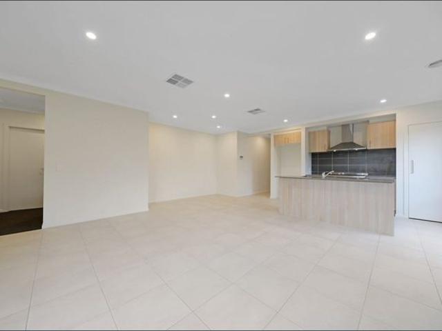 FOR LEASE | SPACIOUS FAMILY HOME IN NEWBRIDGE, WALLAN