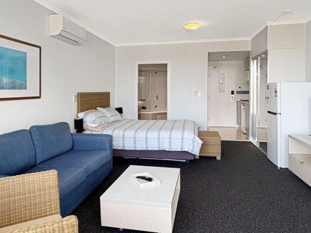 For Lease – Stylish Furnished Studio in Mantra Building, Ettalong Beach
