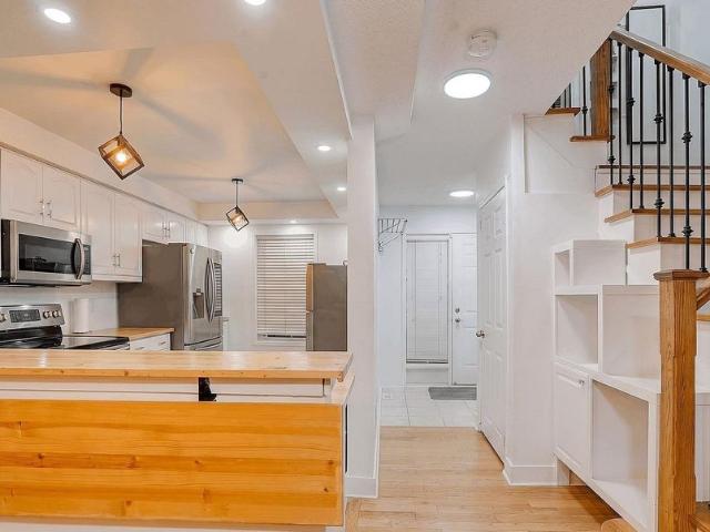 For Lease Upper 199 Hillcrest Avenue Unit# 10, Mississauga, Ontario