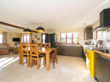 For Sale 4 Bedroom House Conwy Conwy DS100503172