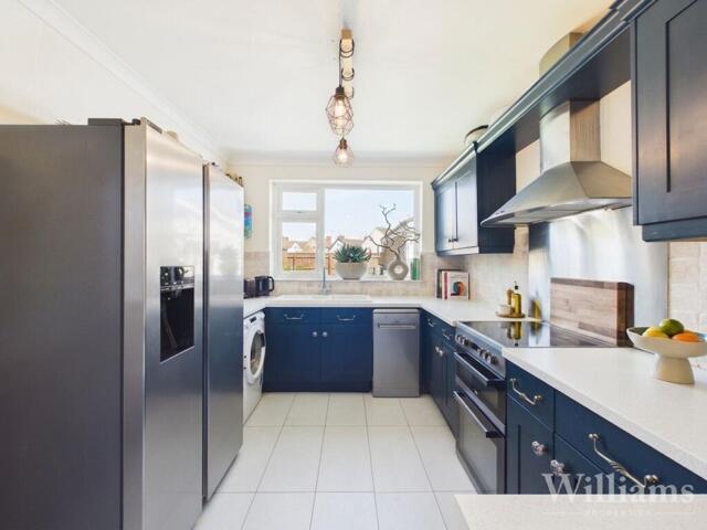 For Sale 4 Bedroom House Aylesbury Buckinghamshire DS101996220