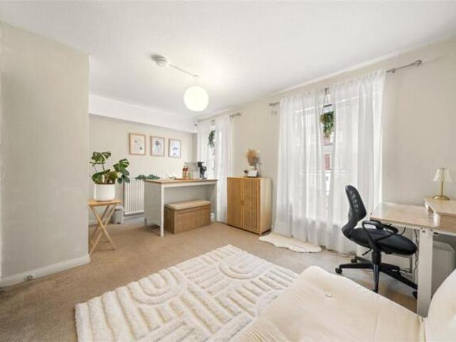 For Sale 4 Bedroom House Kingston Upon Thames Greater London DS100685184