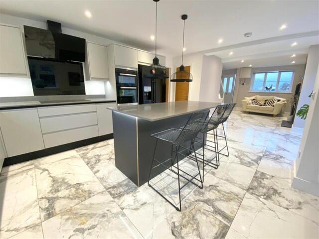 For Sale 4 Bedroom House Harmer Hill Harmer Hill DS101931448