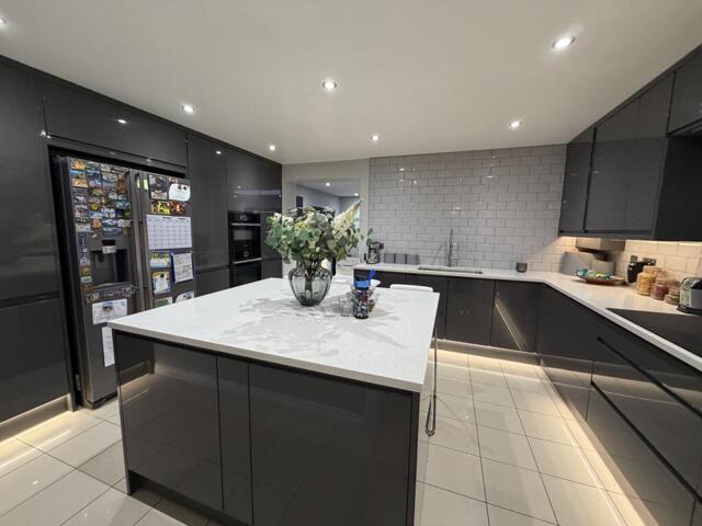 For Sale 4 Bedroom House Leicester Leicester DS101676564