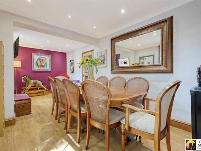 For Sale 4 Bedroom House Puckeridge Puckeridge DS101675270