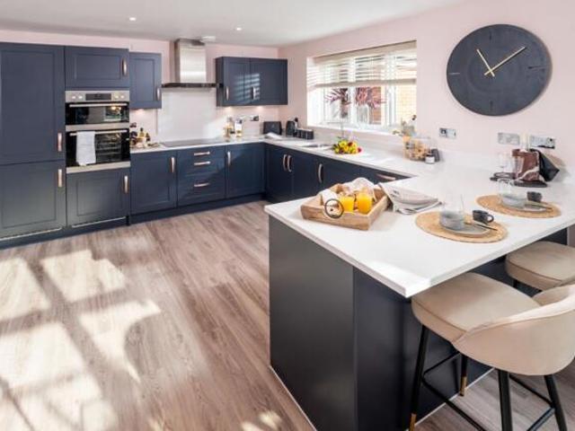 For Sale 4 Bedroom House Trafford Trafford DS101955343