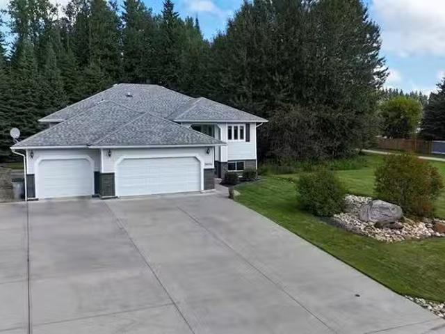 For sale: 5604 16 Avenue, Edson, Alberta T7E1X1 A2338260