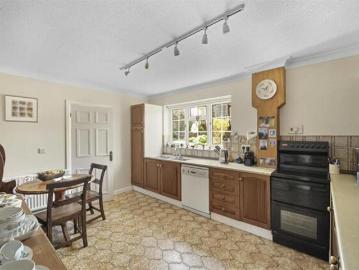 For Sale 5 Bedroom House Llanblethian Llanblethian DS101677018