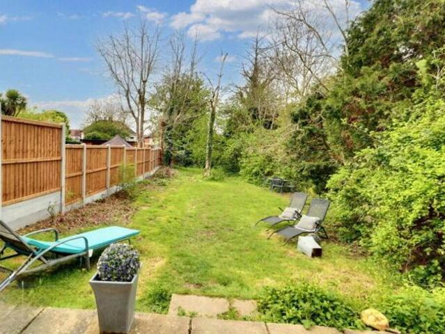 For Sale 5 Bedroom House Romford Greater London DS101675285