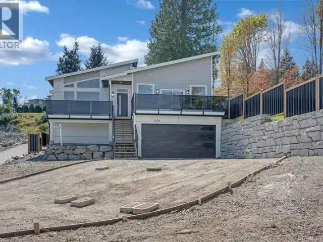 For sale: 634 Farrell Rd, Ladysmith, British Columbia V9G2C6.
