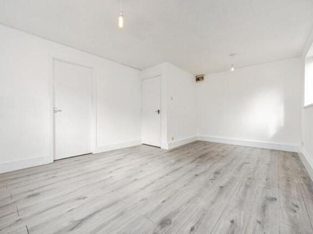 For Sale 1 Bedroom Apartment Bedford Bedford Borough DS101675129