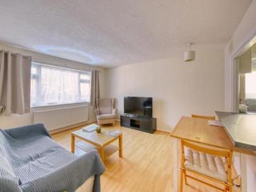 For Sale 1 Bedroom Apartment Londres Greater London DS100057868