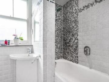 For Sale 1 Bedroom House London England DLS96322159