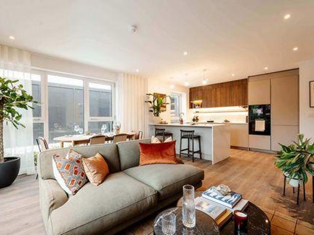 For Sale 2 Bedroom Condo London England DS99837636