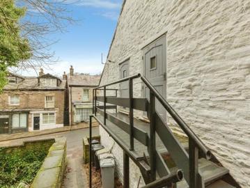 For Sale 2 Bedroom Apartment Macclesfield Cheshire East DS101316359