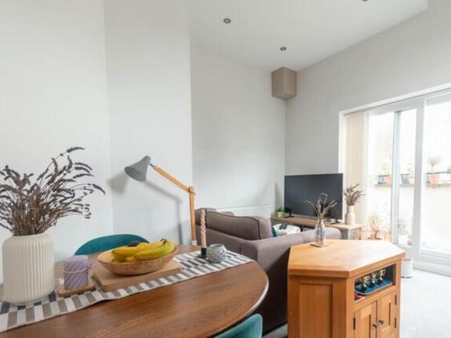 For Sale 2 Bedroom Apartment Keighley Bradford DS100685108