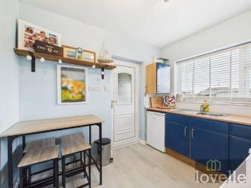 For Sale 2 Bedroom Apartment Lincolnshire Lincolnshire DS100917826