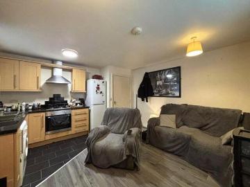 Apartment for sale in Kirkby Liverpool - Equipped kitchen