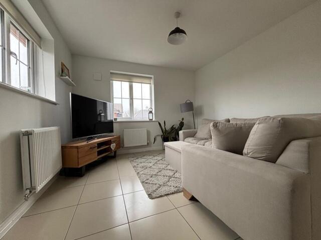 For Sale 2 Bedroom Apartment Suffolk Suffolk DS100854748