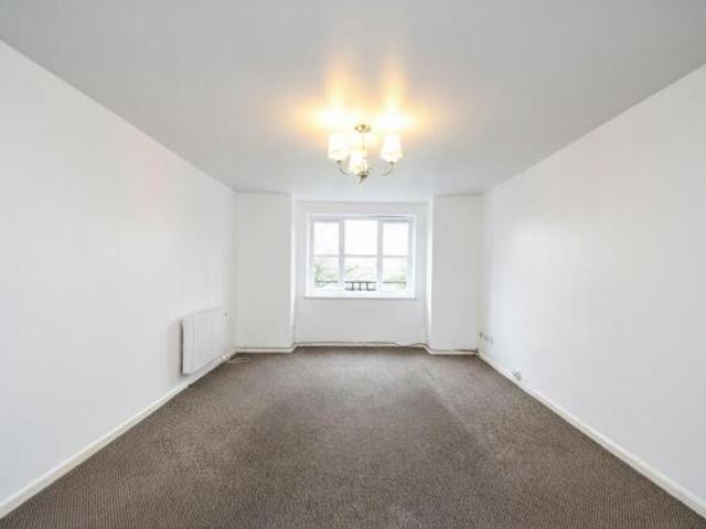 For Sale 2 Bedroom Apartment Salford Salford DS101677812