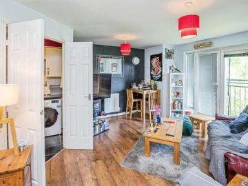 For Sale 2 Bedroom Apartment Wrexham Wrexham DS100648604